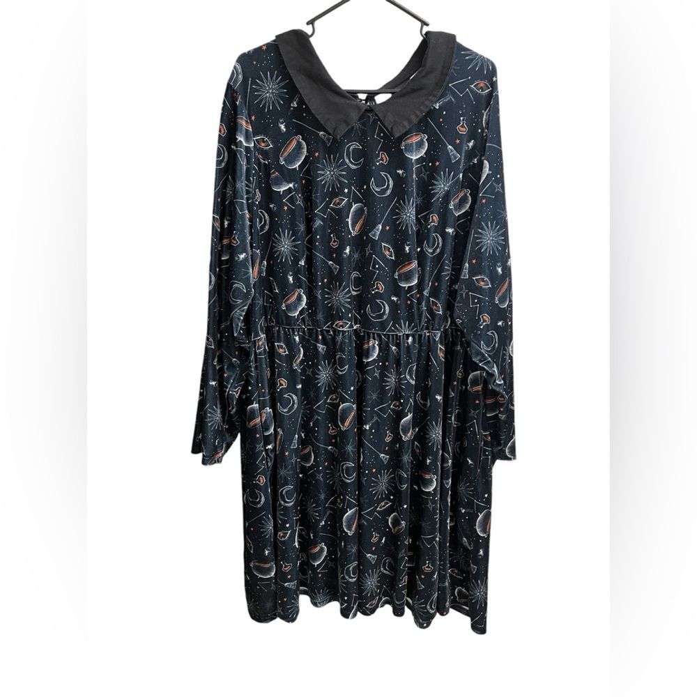 Hot Topic Plus Size Velvet Disney Hocus Pocus Symbols Collar Dress SZ 5X Witchy - Picture 3 of 5